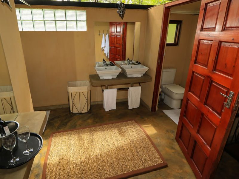 Little-Gorges-Tented-Camp3-800x600