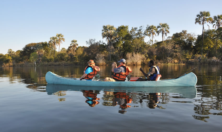 Upper-Zambezi-Canoe-Safari-5.jpg